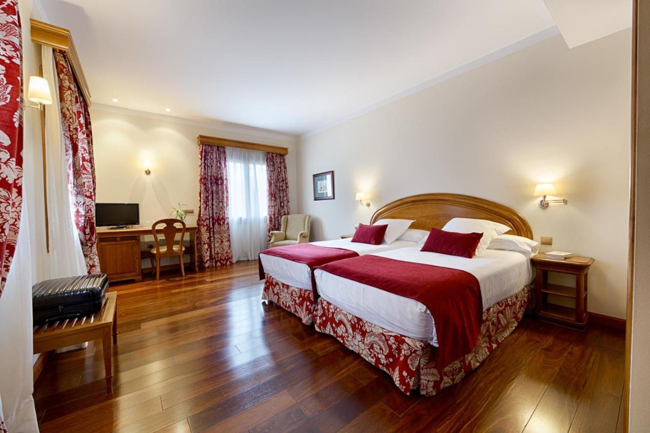 Azz Penafiel Las Claras Hotel & Spa Zewnętrze zdjęcie