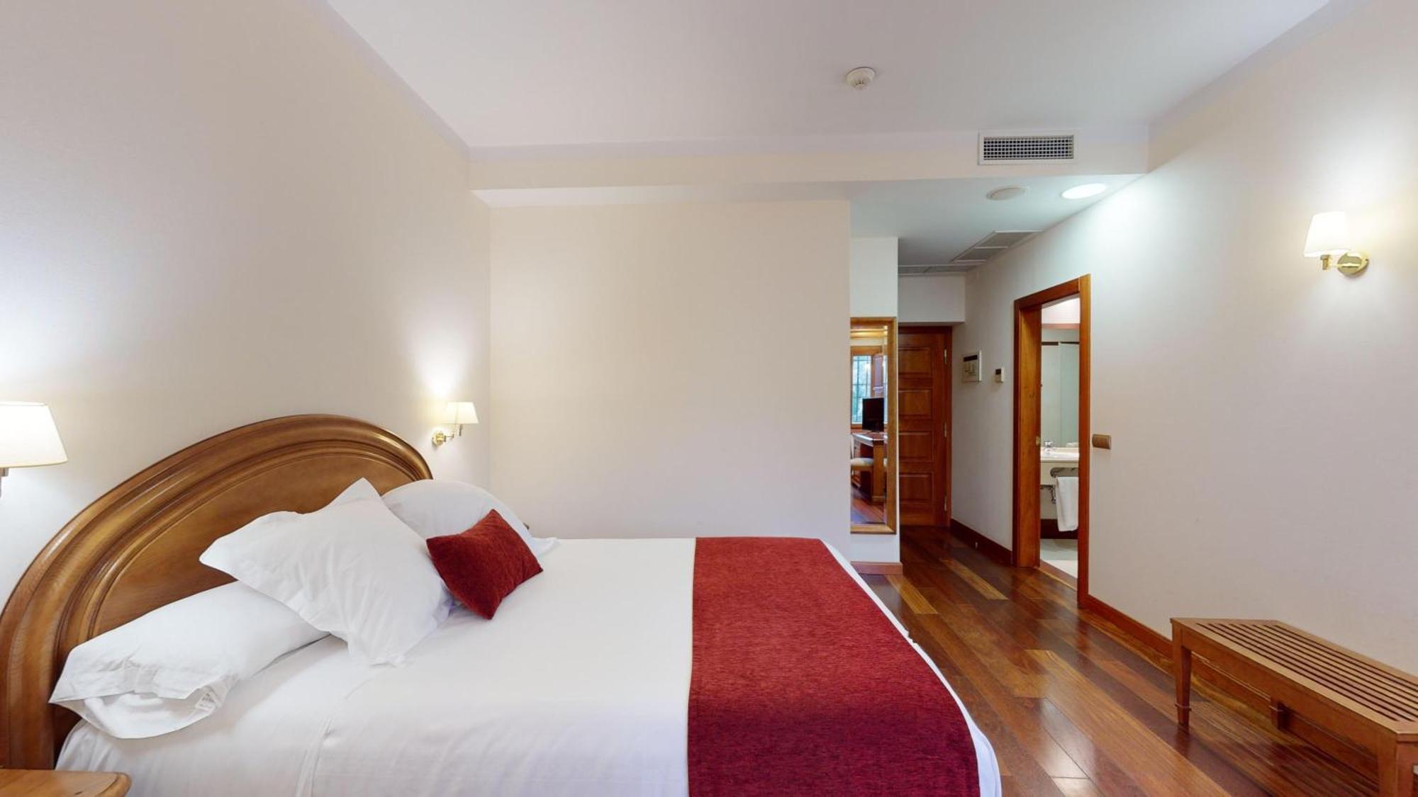 Azz Penafiel Las Claras Hotel & Spa Zewnętrze zdjęcie
