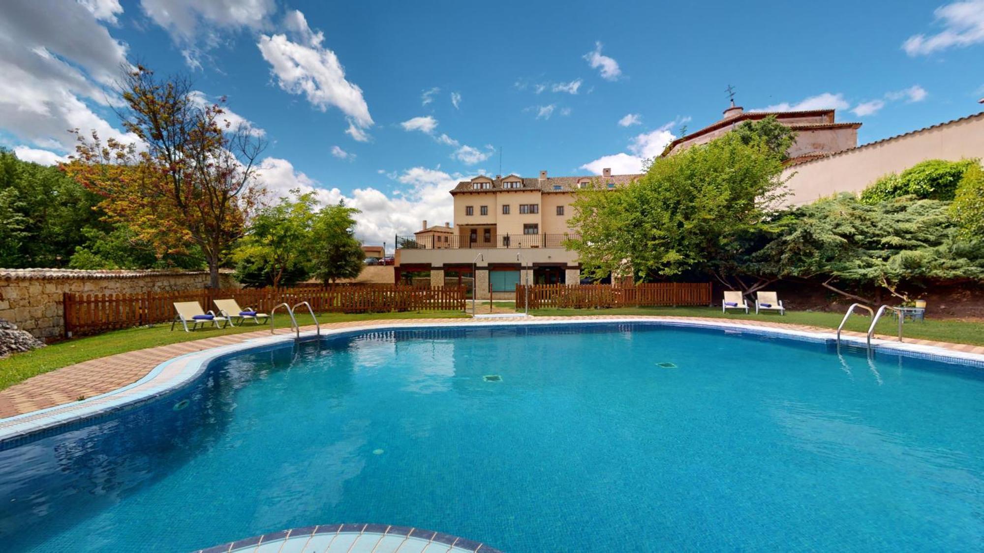 Azz Penafiel Las Claras Hotel & Spa Zewnętrze zdjęcie